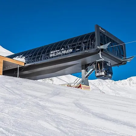 Anneliese ゲストハウス 2*